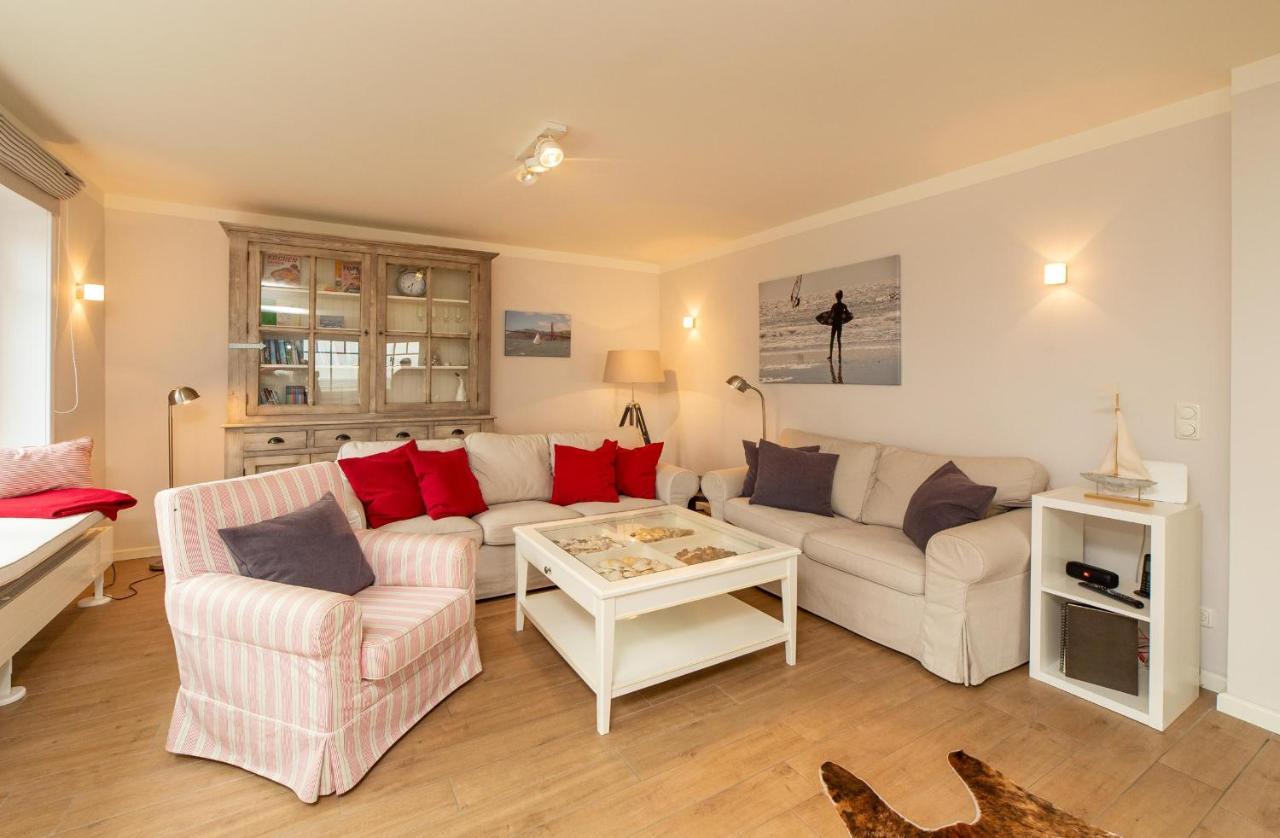 Haus Watthus - Wohnung Paradies Nebel Esterno foto