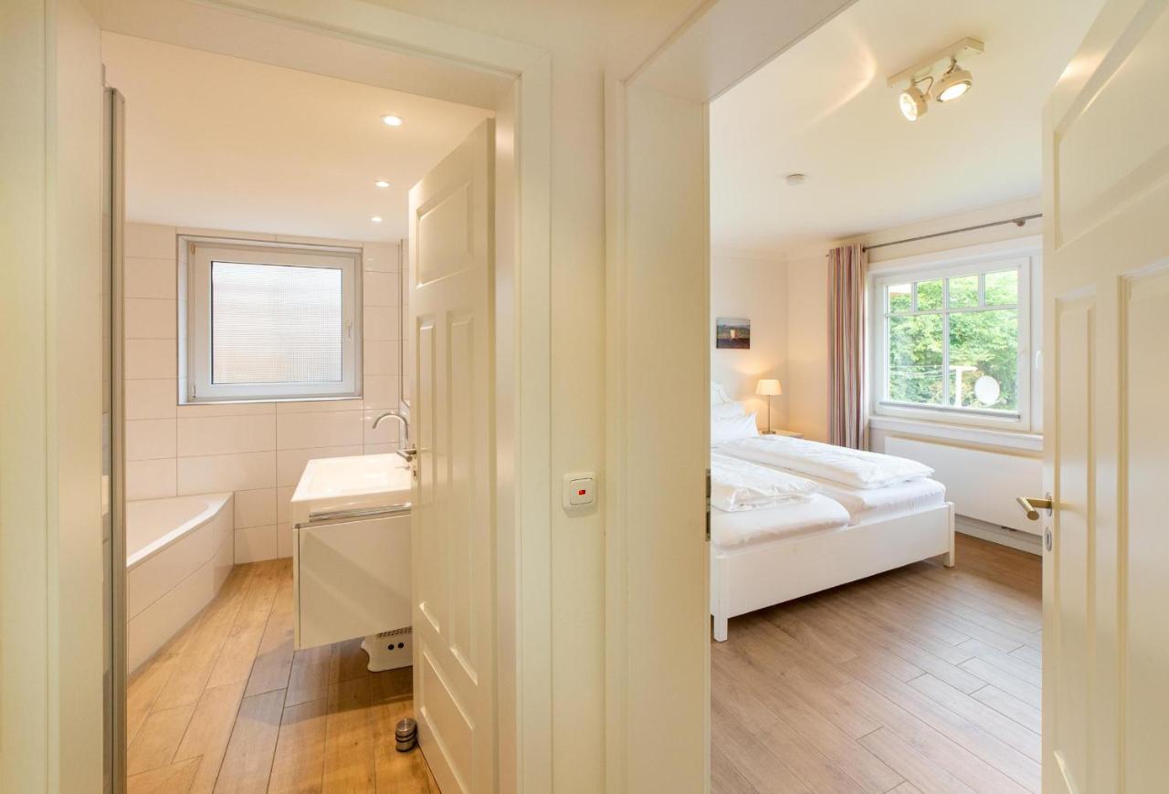 Haus Watthus - Wohnung Paradies Nebel Esterno foto