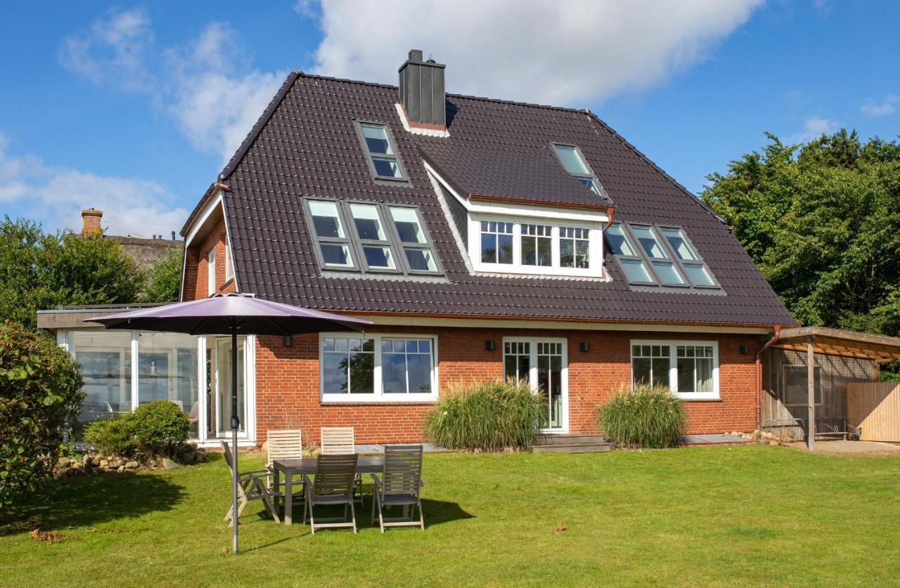 Haus Watthus - Wohnung Paradies Nebel Esterno foto