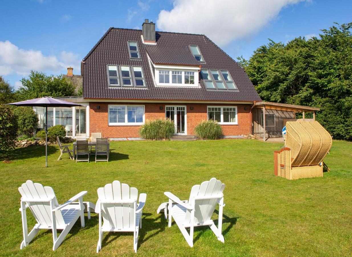 Haus Watthus - Wohnung Paradies Nebel Esterno foto