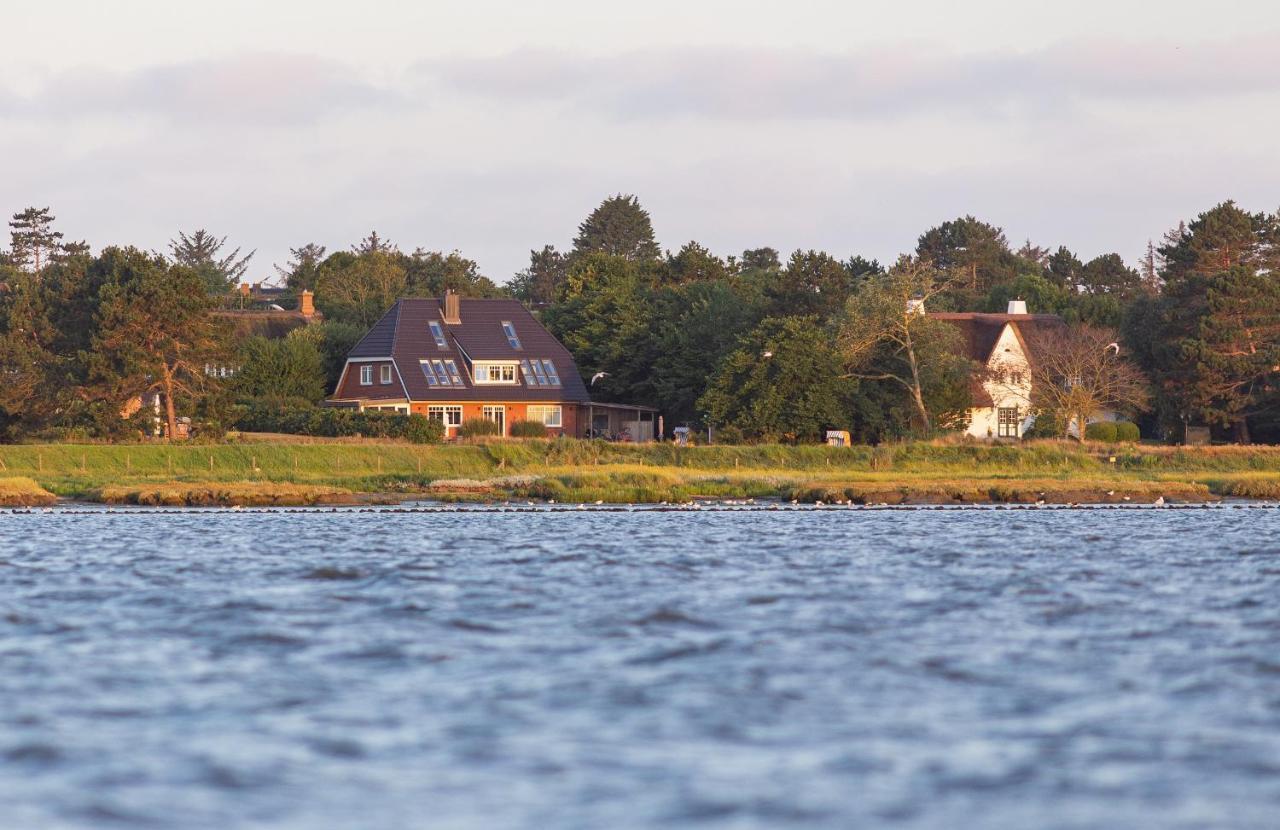 Haus Watthus - Wohnung Paradies Nebel Esterno foto